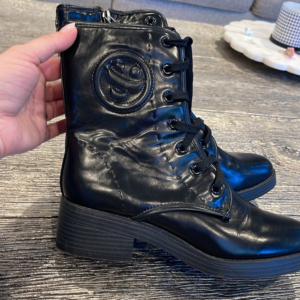 Sam & Libby Black Faux Leather Combat Boots Size 8.5 - Picture 3 of 7